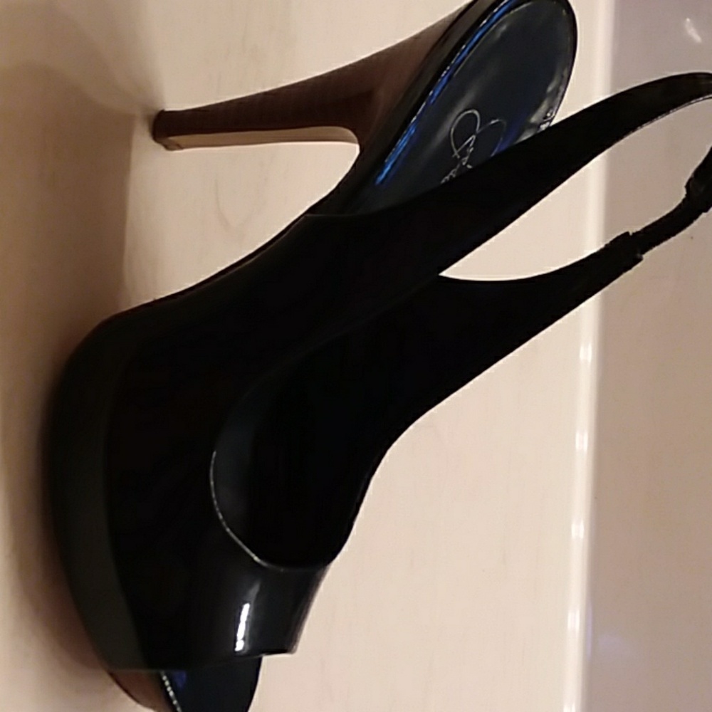 Shoes - Picture 2 of 3